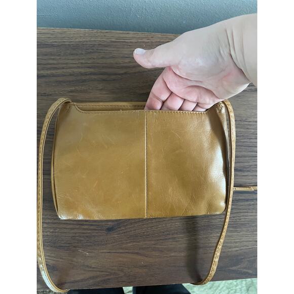 Hobo International Mari Crossbody Leather Purse Camel Tan Color Boho Western - Picture 8 of 11
